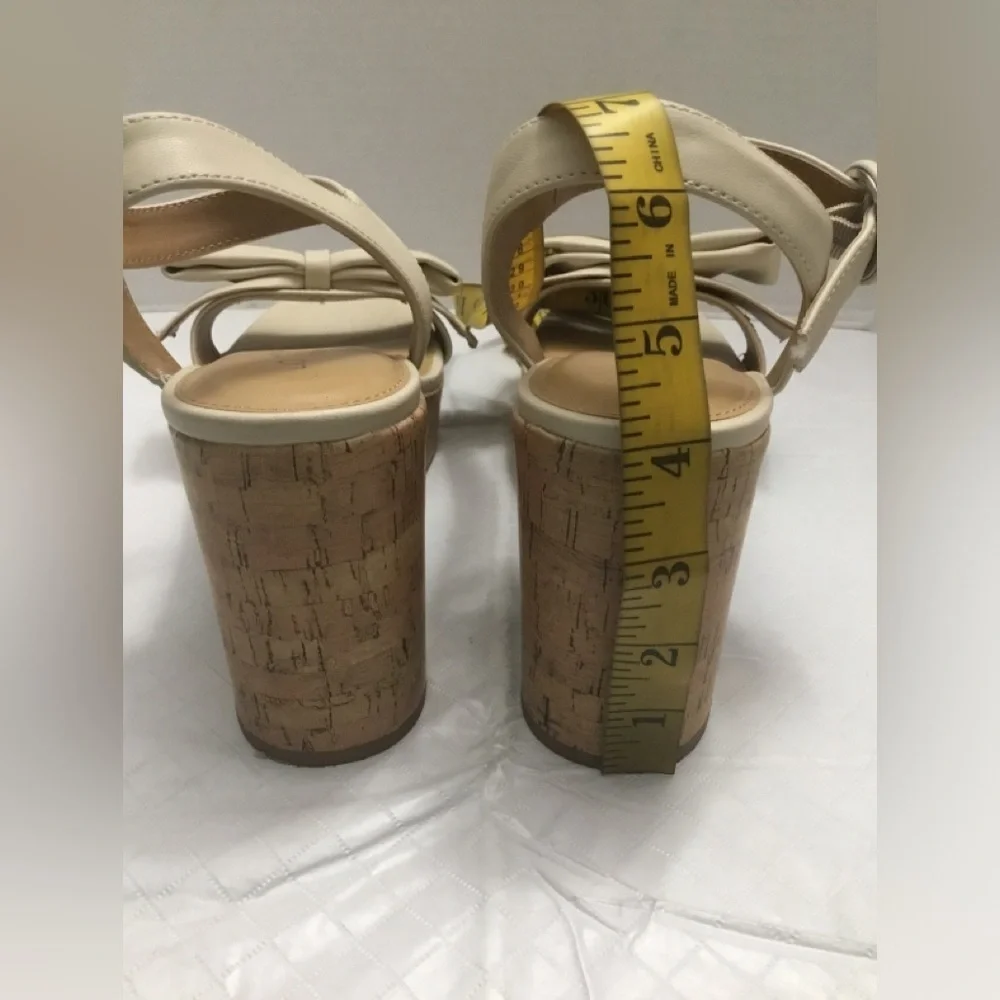 LC Lauren Conrad stylish platform